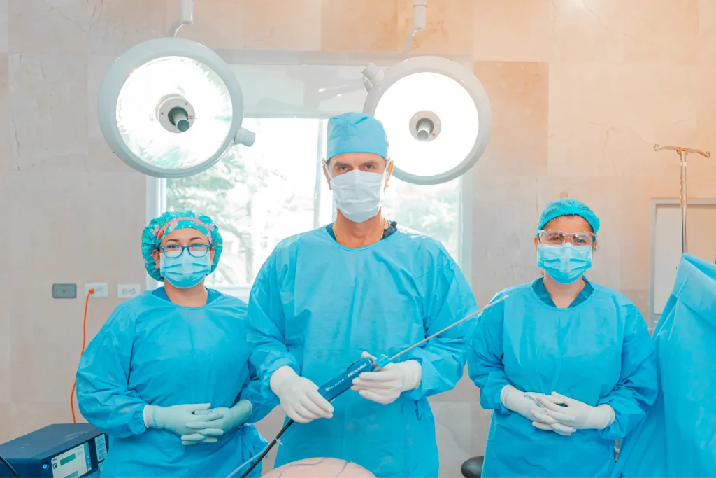 Antes y después de la lipoescultura: transformaciones reales